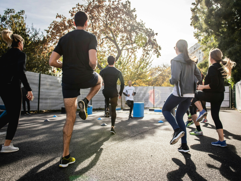 People doing a short and effective circuit workout