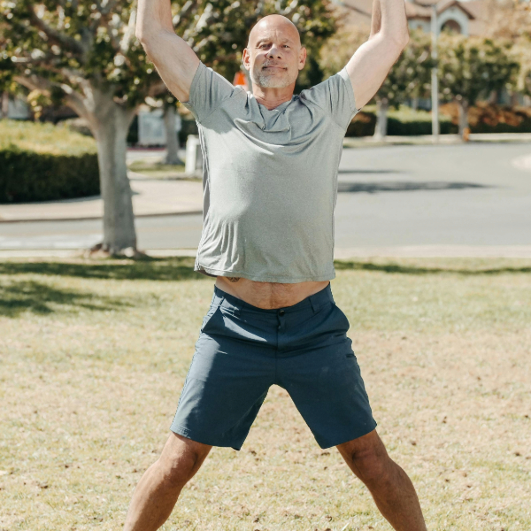 Best exercises for beginners: Jumping jacks for cardio fitness.