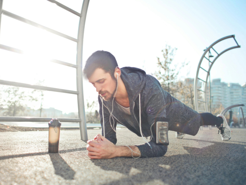 Functional training plank exercise for core stability and posture improvement